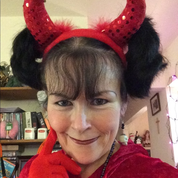 Meet your Posher, Ferne - Picture 2 of 8